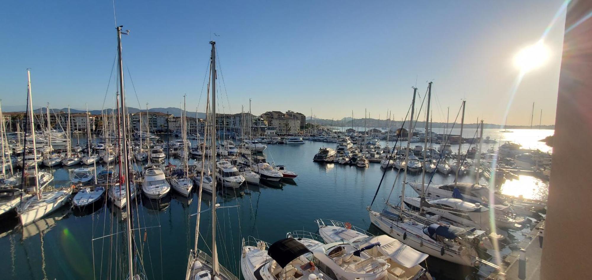Residence Cap Hermes, Incroyable Vue Sur Le Port, Fréjus 외부 사진